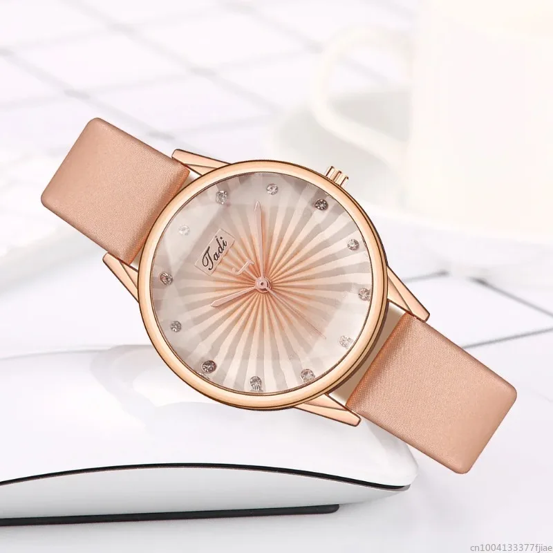 Creative Striped Quartz Watch Leather Watch With Diamond Strap Luxury Quartz Wristwatch Female Casual Ladies Watches Reloj