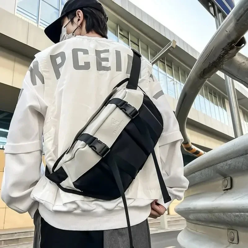 

Personalised Trend Men's Crossbody IPad Zip Waterproof Fashion Multilayer Chest Bag Daily Commute Cycling Premium Sling Bags