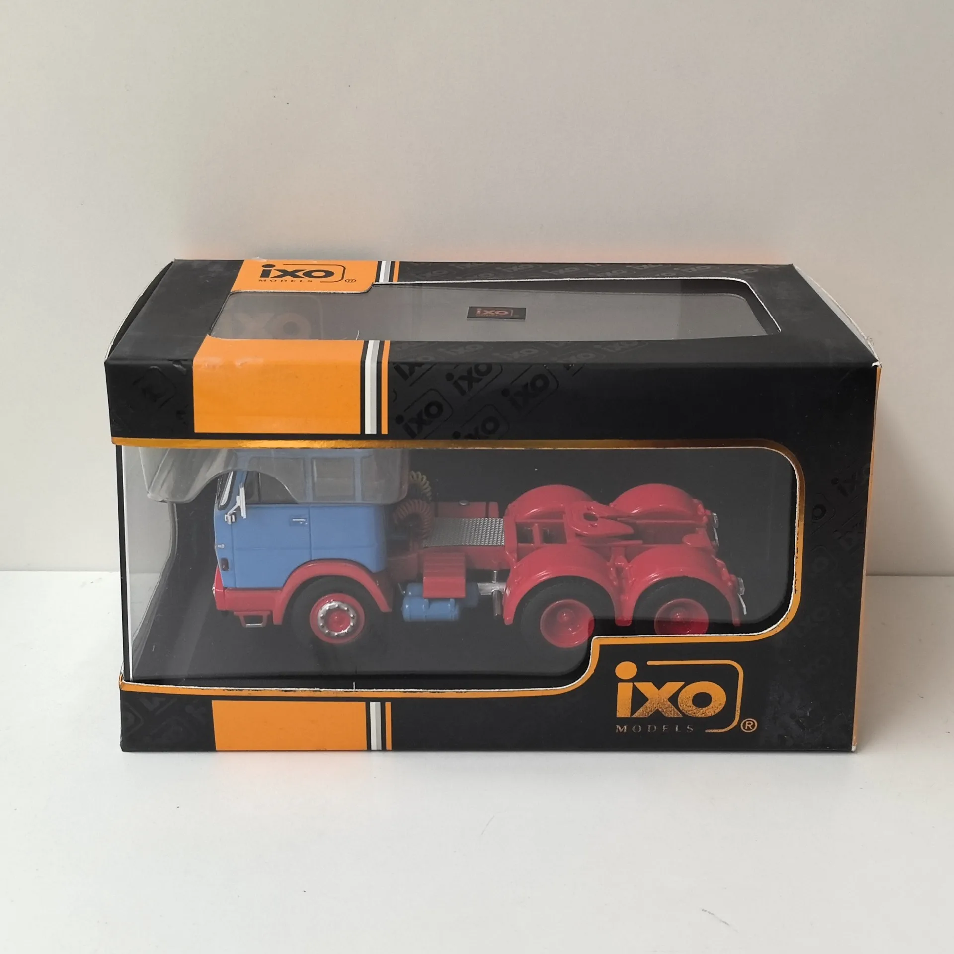 diecast-ixo-1-43-bilancia-henschel-hs-19-ts-1966-trattore-camion-in-lega-modello-di-auto-da-collezione-giocattolo-regalo-souvenir-display-ornamento