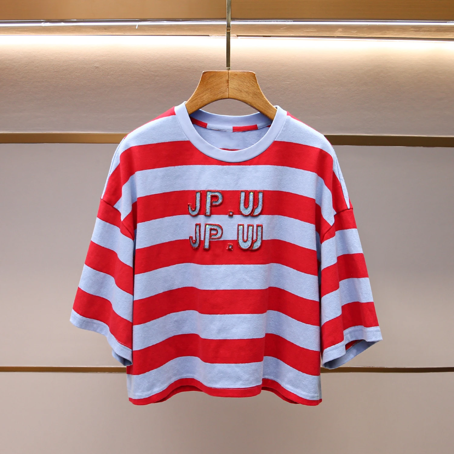 

iny Sequin Letter Embroidery Loose ort oulder T-irt Women's High-End Faion Top Striped Design Casual Sle Summer Wear