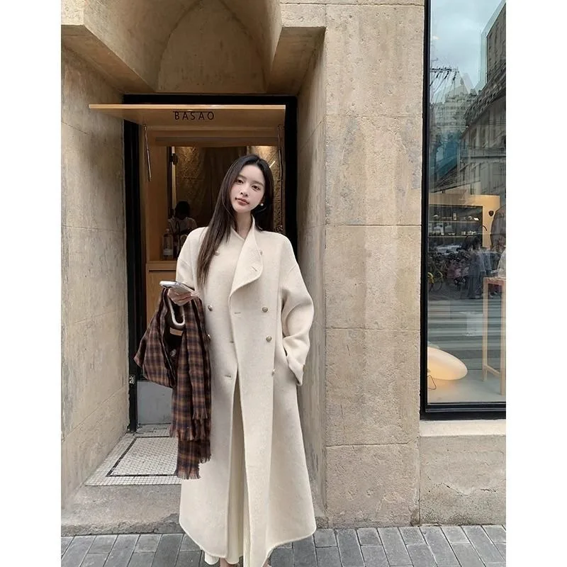 

Women's Gray Stand-up Collar Hepburn Style Autumn and Winter New Gold Buckle Premium Woolen Coat Blends Double-sided Velvet Coat