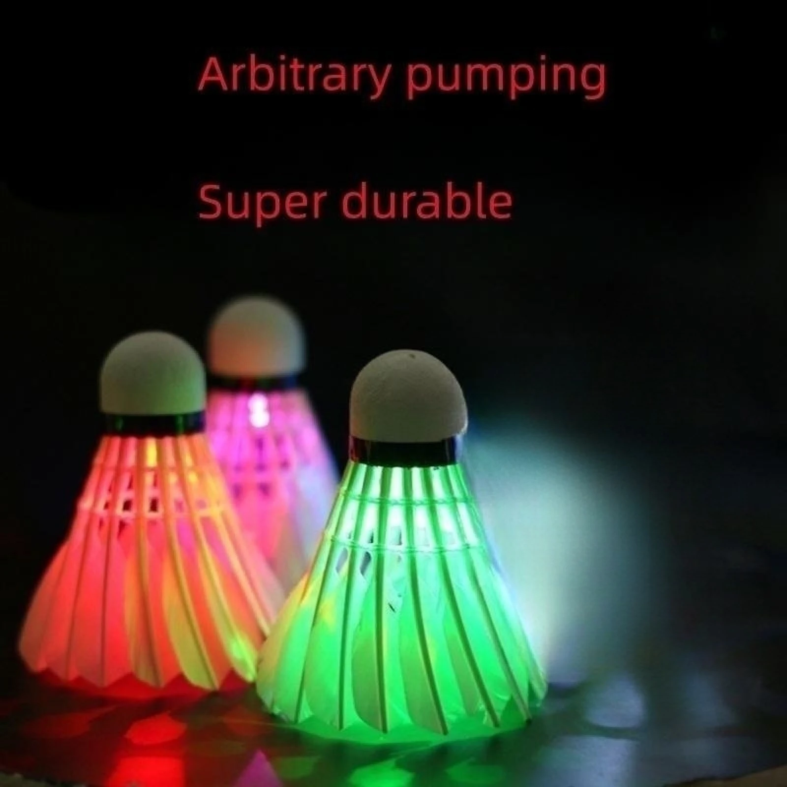 4 pezzi Dark Night Glow Colorful LED volani piuma d'oca volano illuminazione a LED palla da Badminton accessori per sport all'aria aperta