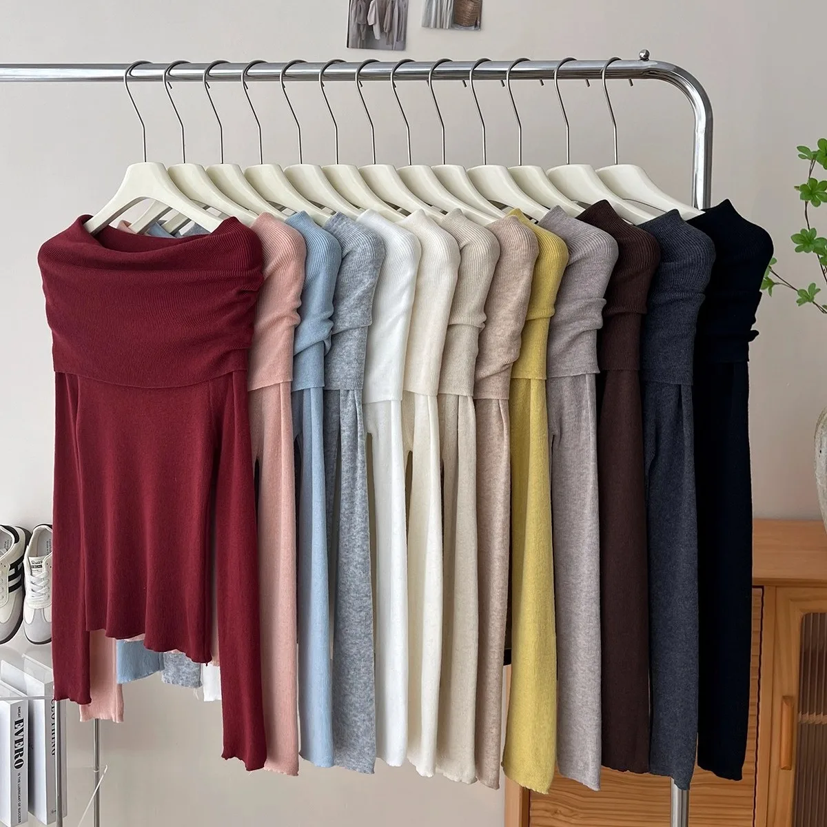 Donna autunno sexy slash neck morbido solido pullover sottile semplice maglione lavorato a maglia a maniche lunghe dolce streetwear top solidi vestiti Y2k