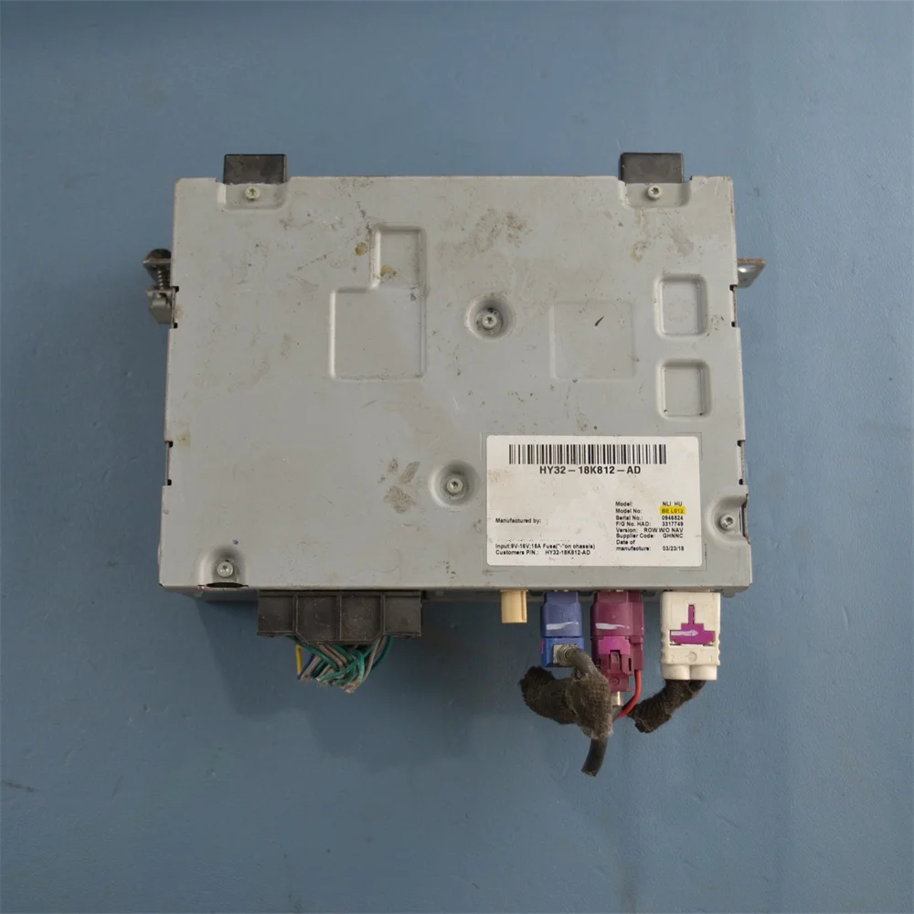 Second Hand Car Dismantling Parts XJ Audio Host XE F-PACE Original High Quality  Amplifier HY32-18K812-AD