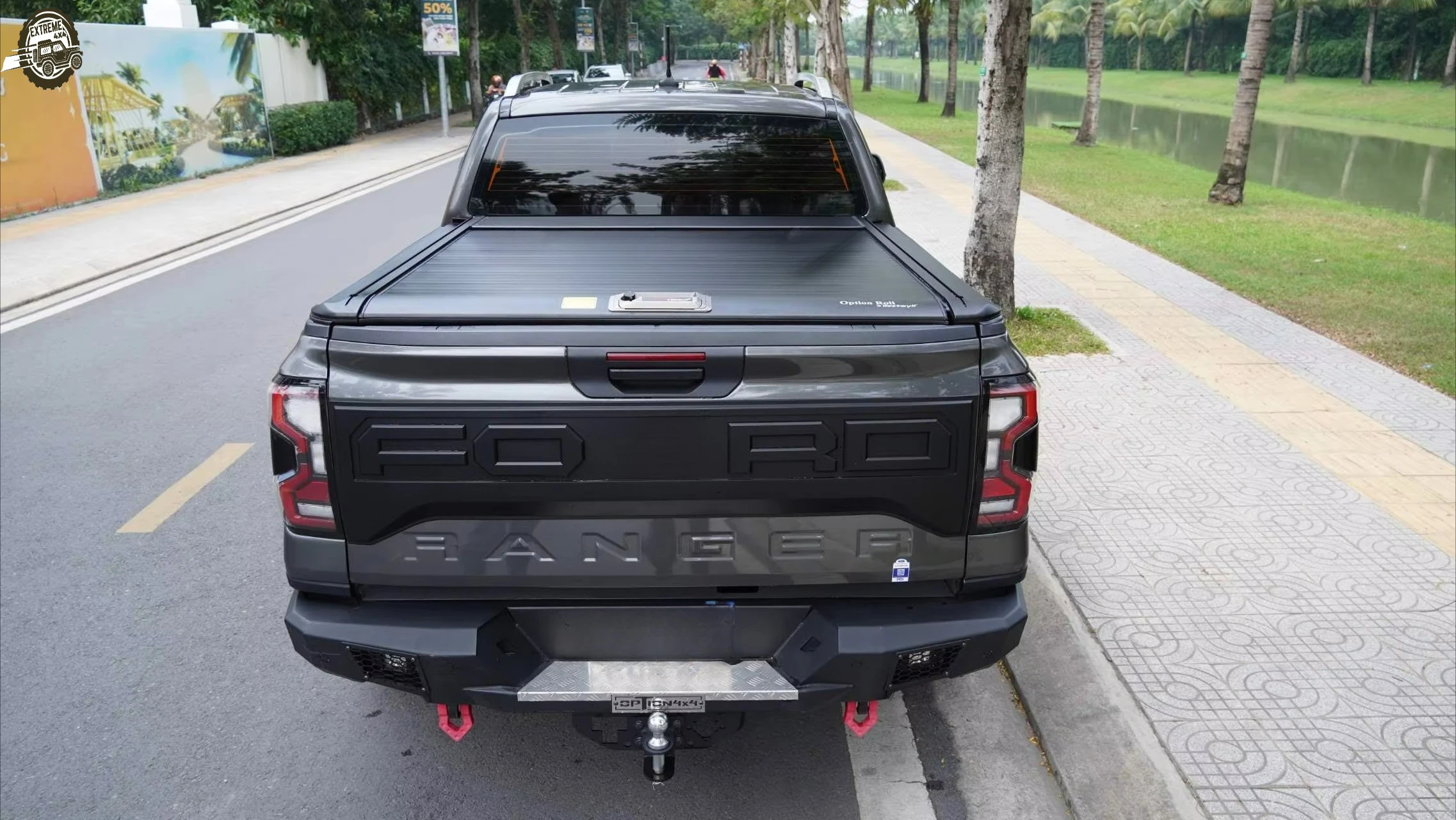 BESTWYLL Cubierta Retráctil Manual para Caja de Carga 4x4, Tapa Enrollable para Camioneta Ford Ranger XLT NK81
