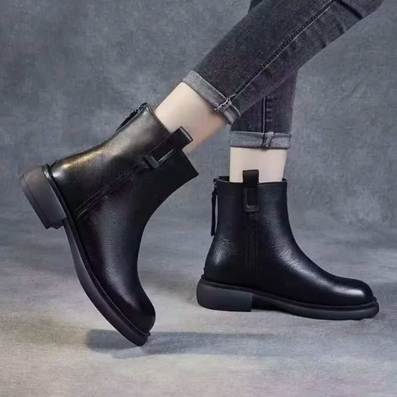 Botas curtas de zíper de pelúcia feminino, na moda e na moda, Versátil, Outono, Inverno, Novo, 2024