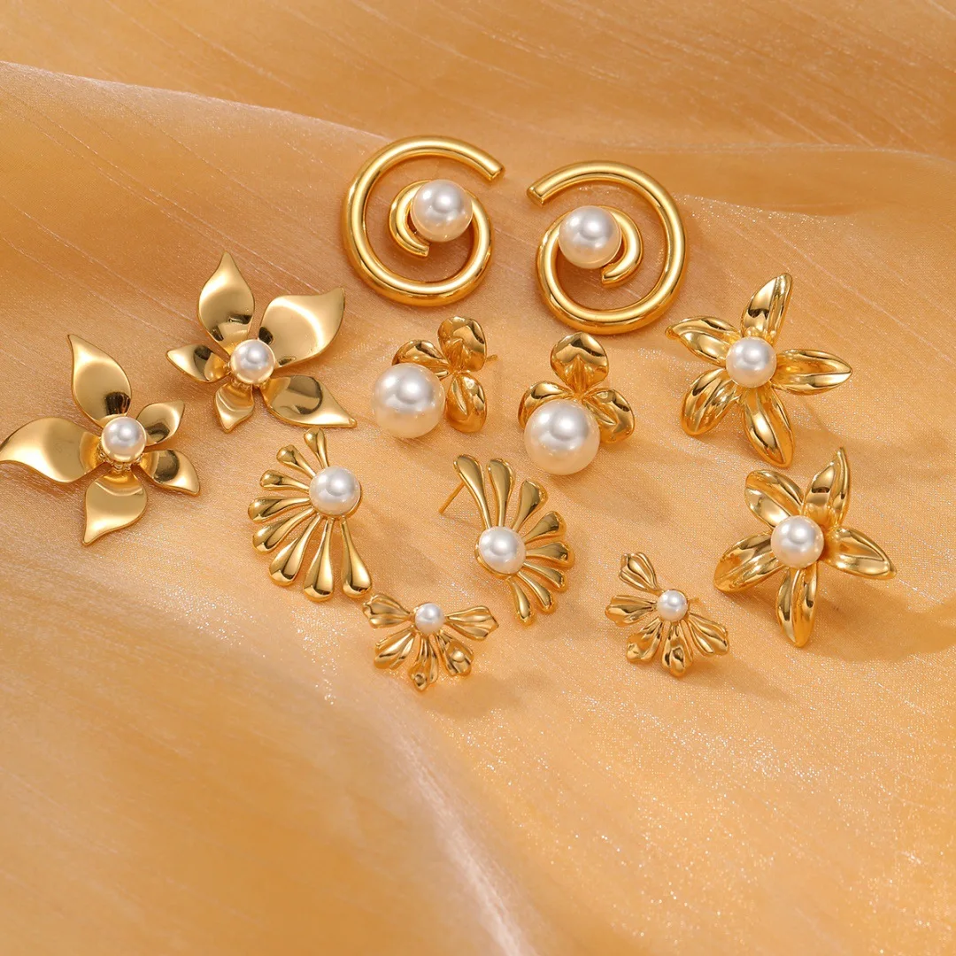 NIMAI Stainless Steel 18K Gold Plated Shell Pearl Flower Stud Earrings Trendy Jewelry for Wedding Party Gift for Women