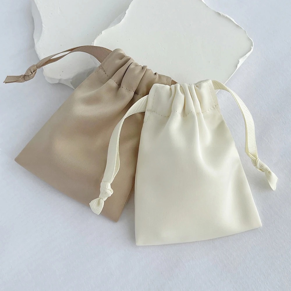 

Custom Logo Silk Jewelry Gift Bags Satin Drawstring Earring Ring Packaging Organizer Pouch Wedding Favor Birthday Candy Bag