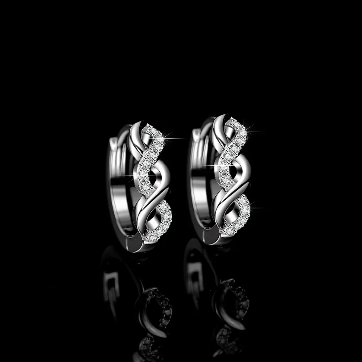 

18K Gold Inlaid Diamond Women's Earrings, Four Claw Earrings, Temperament PT950, Platinum D-color Moissanite Jewelry Earrings