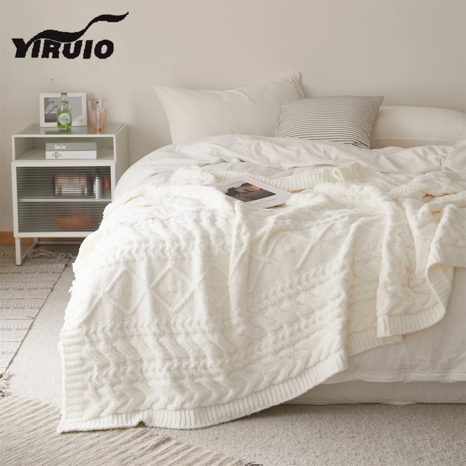 YIRUIO Luxury Gift Knitted Throw Blanket Nordic White Twist Stripe Jacquard Downy Fluffy Soft Microfiber Sofa Bed TV Car Blanket