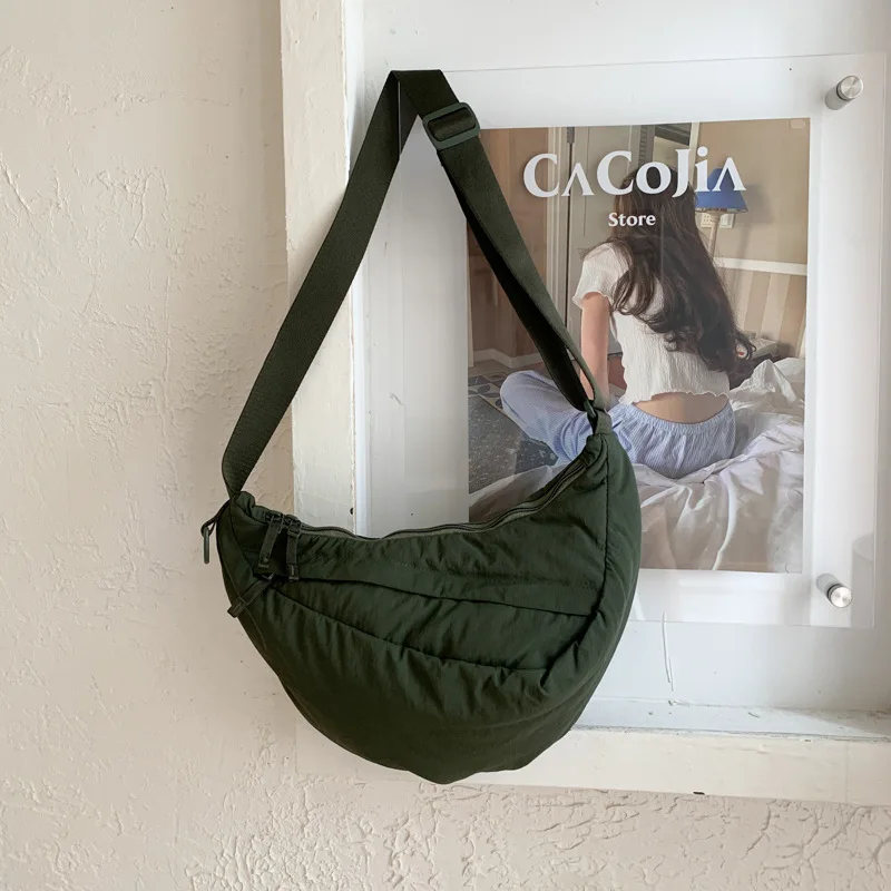 

Japan Style Nylon Crossbody Shoulder Bag Women Lightweight Dumpling Bag Fashion Simple Versatile College Student Bag