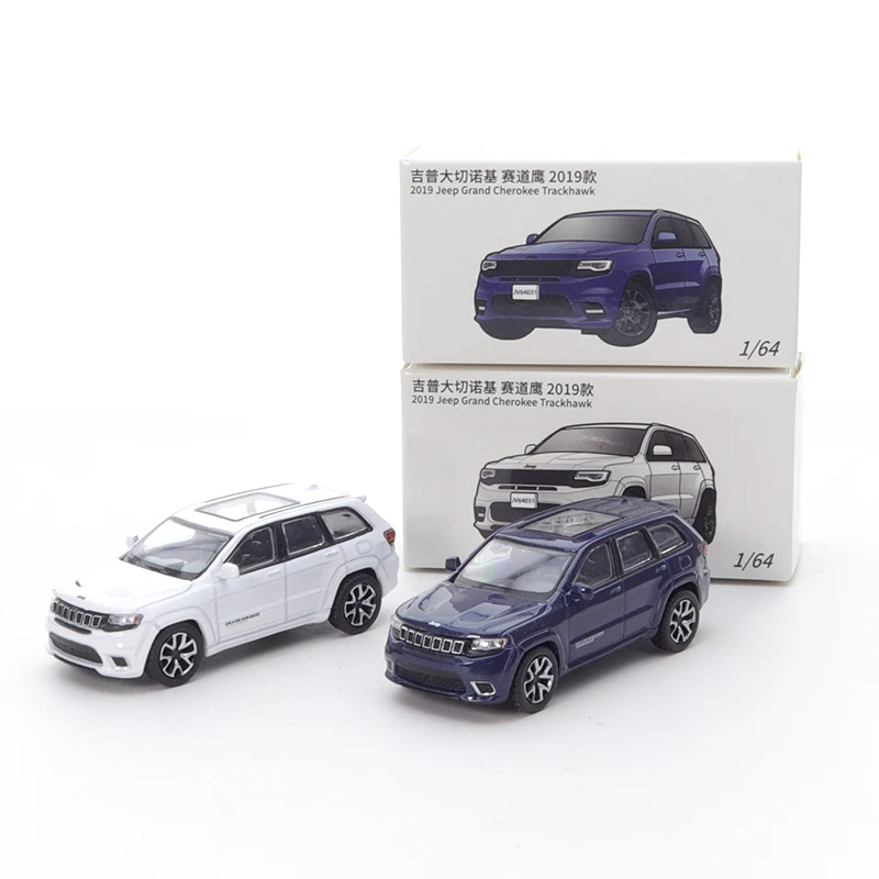 JKM 1/64 Jeep Grand Cherokee Trackhawk 2019 Alloy Car Diecast Model Shock Absorption Model Toy Car Collect Ornaments