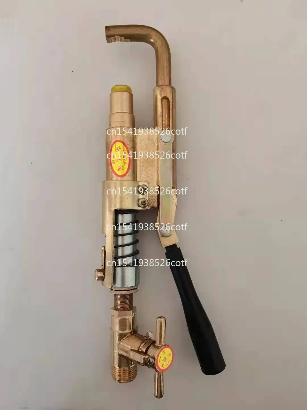 

Новый тип самозакрывающегося клапана, длинная и короткая насадка для заливки угольного газа с пистолетом двойного назначения для накачки сжиженного газа.