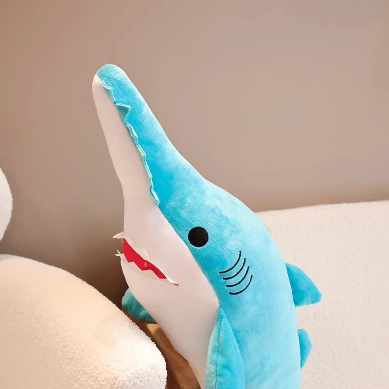 เช่นเดียวกับหัวค้อนยัดไส้จริงและฉลาม Megalodon น่ากลัวสัตว์น้ํายักษ์ Plushie Peluche ปัจจุบัน