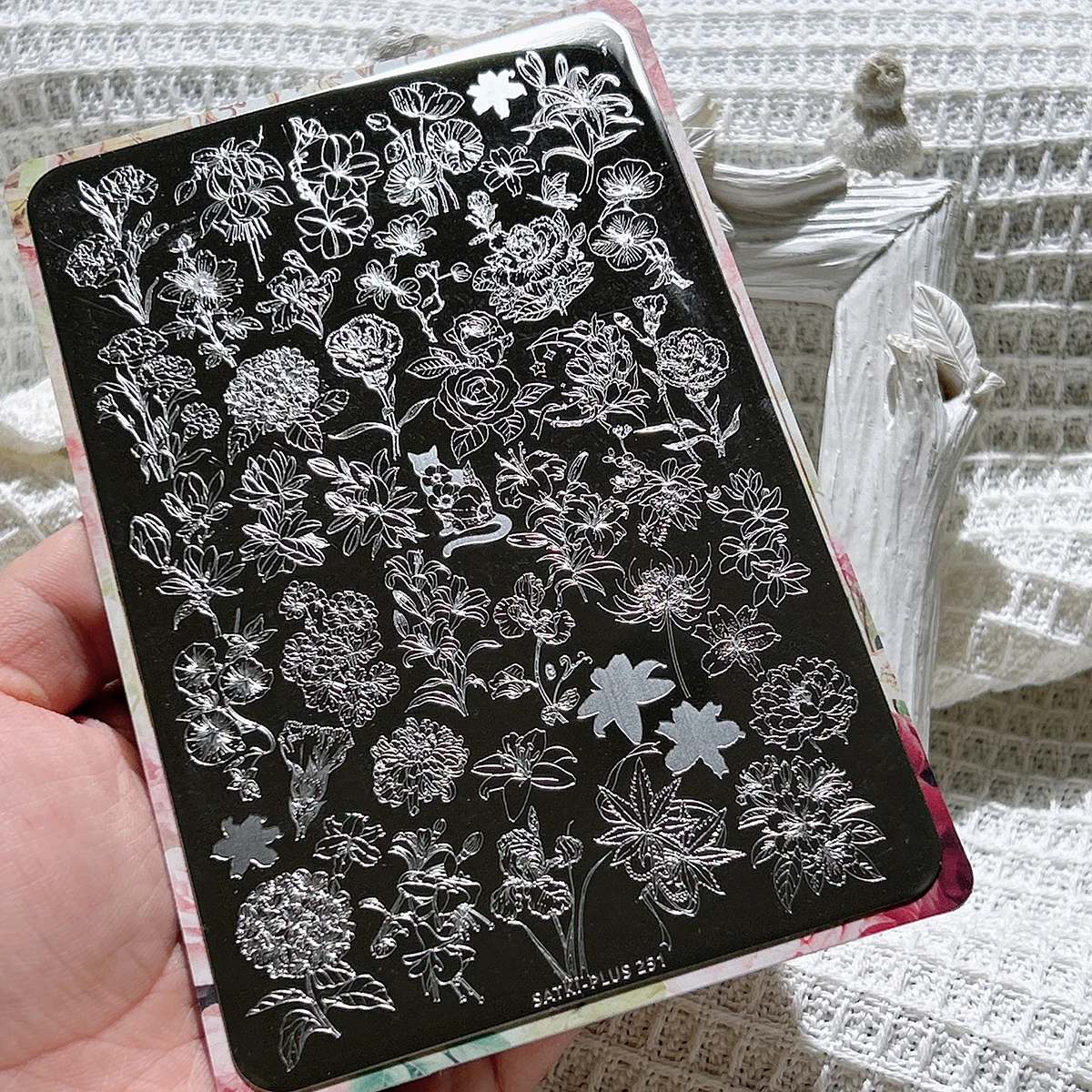 

Nail Art Stamping Plate Stamping Steel Plate Beginner-Friendly No-Painting Nail Decoration Template Nail Art Floral Small Flowers Lily Rose Hand-Painted Nail Decoration Stamping Nail Polish Mold Nail Stamping Template Transparent Transfer Silicone Stamp T