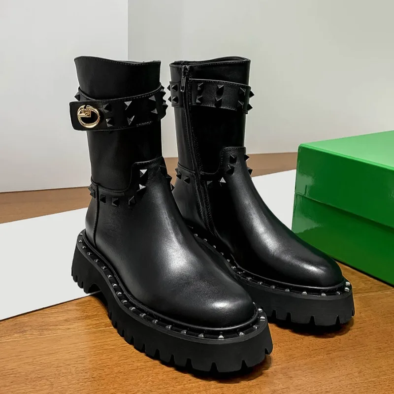 New Black Metal Rivets Chelsea Short Boots Female Genuine Leather Fashion Thick Sole Side Zip Cowhide Knight Boots Women Shoes