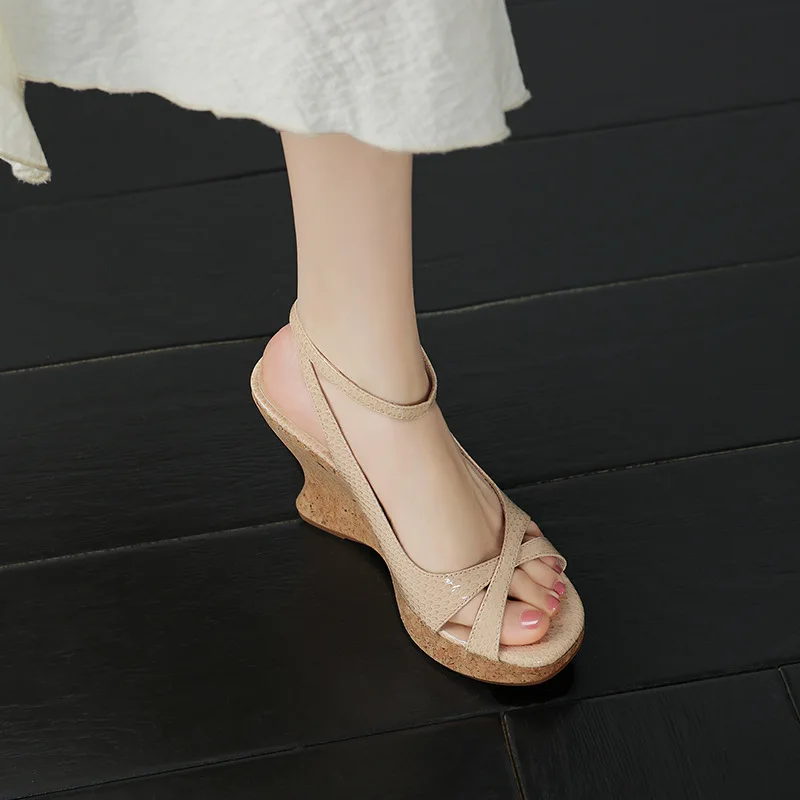 Summer European and American style snake pattern microfiber ultra-high heel platform sandals~ round head one-word buckle wedge