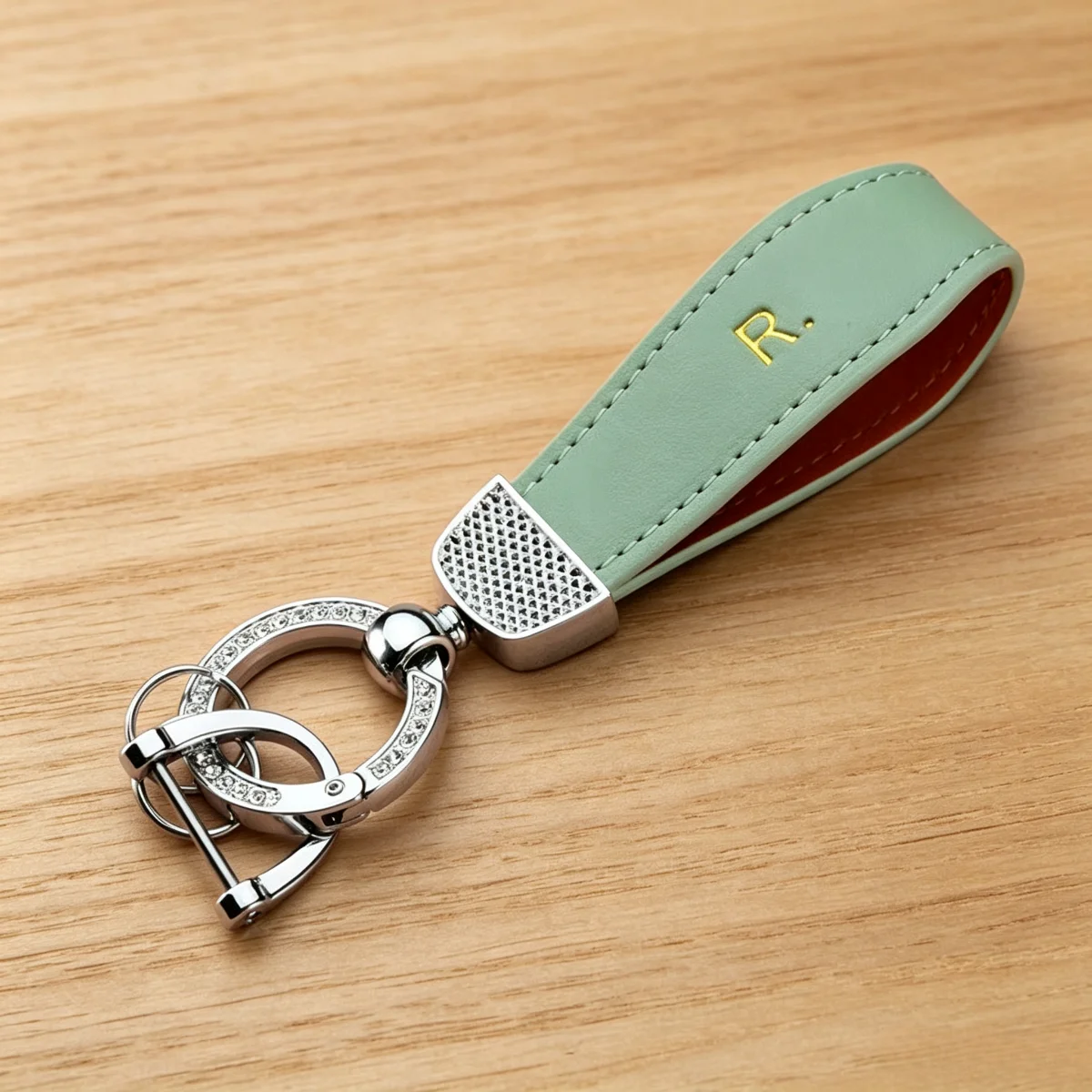 Luxus-Autoschlüsselanhänger mit Strass-Anhänger, Leder-Schlüsselring-Halter, Taschen- und Gepäck-Charm, Geschenk für Frauen und Männer, Mädchenhaft, Zinklegierung 2026 – Detail 5