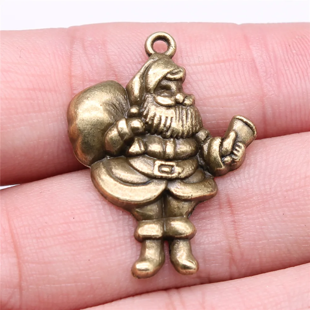 10pcs 32x25mm(1.26x0.98inch) 2 Colors Christmas Santa Claus With Gift Charms Jewelry Making