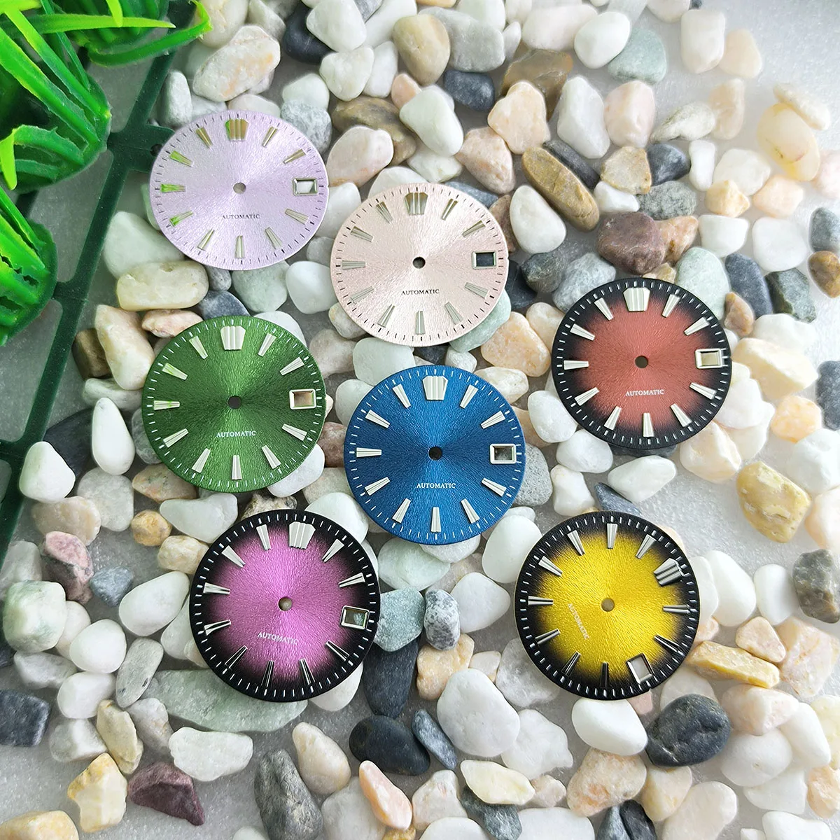 新しいnh35腕時計アクセサリーは、285mmの文字盤とカスタムロゴを備えており、nh35-36自動巻きムーブメント腕時計アクセサリーに適しています。