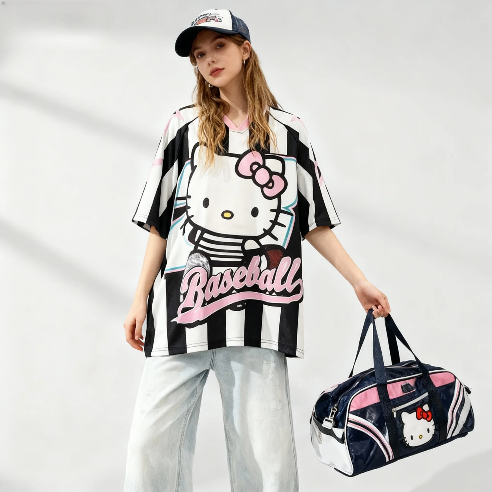 

Бейсбольная рубашка Sanrio Family Hello Kitty, милая и крутая американская уличная летняя футболка, женский топ большого размера для взрослых, новый стиль