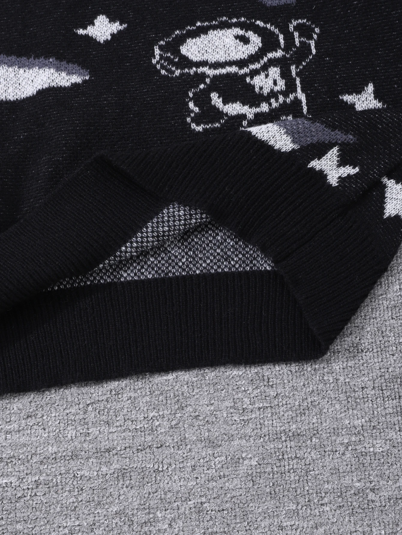 New Popular Spring & Fall Astronaut Star-Picking Jacquard Pattern Pullover Sweater Casual Round Neck Contrast Color Knitted Men\'