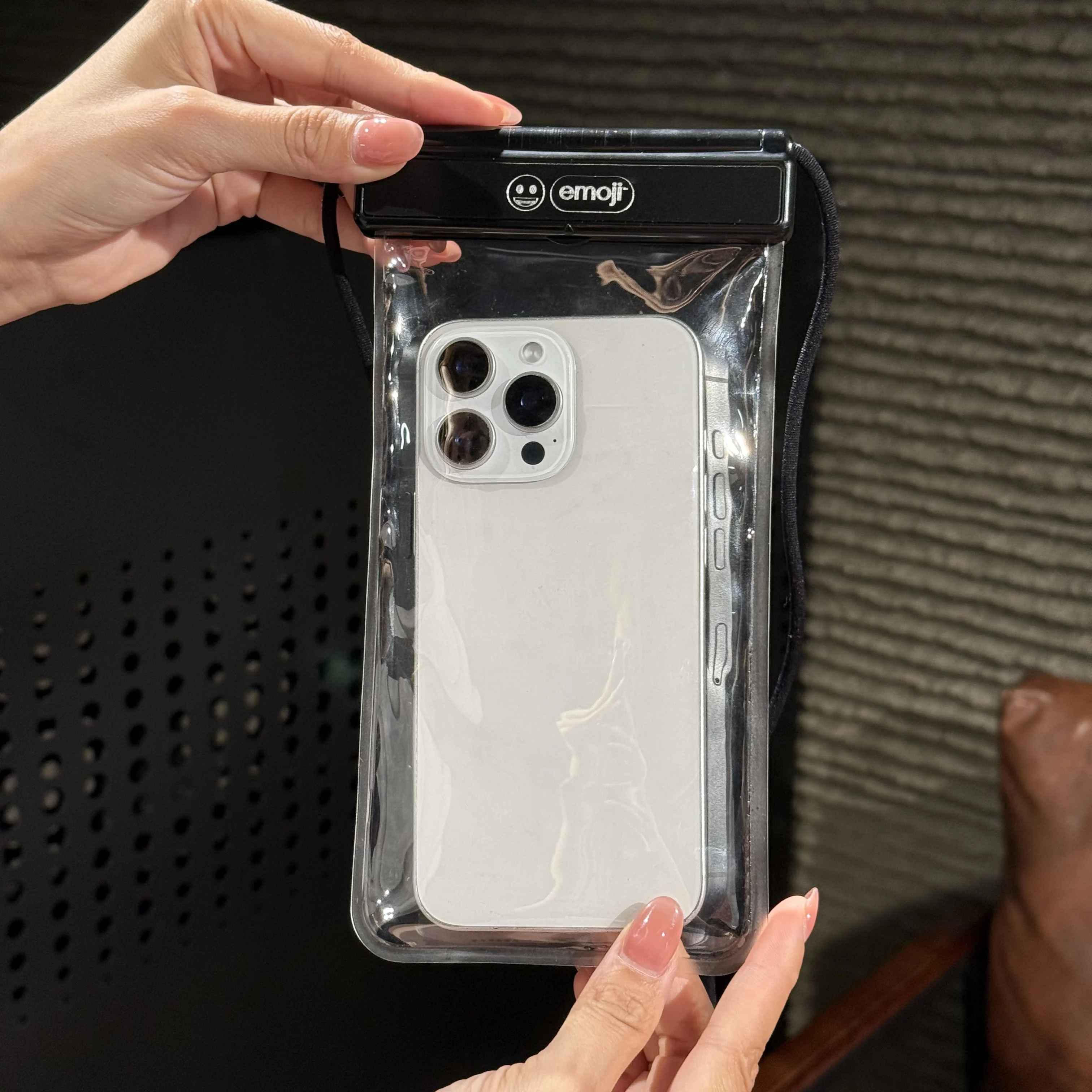 EMOJI Summer Swimming & Diving Touchscreen Photo Transparent Case Universal for All Phone Models