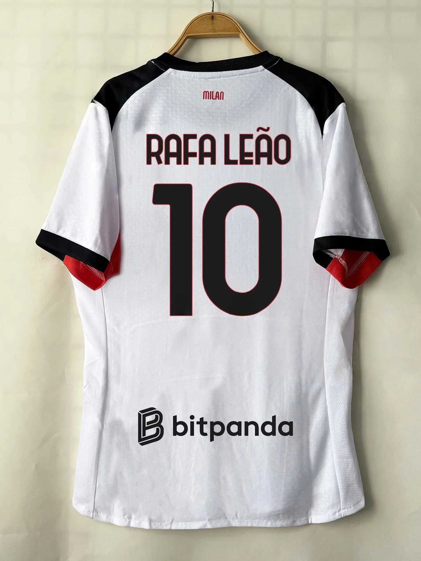 2526AC ميلان الفانيلة، مودريك، ليجوفيتش، بولسيك، بعيدا لعبة الفانيلة، الرياضة غير الرسمية، الأطفال والكبار، تي شيرتات قصيرة الأكمام