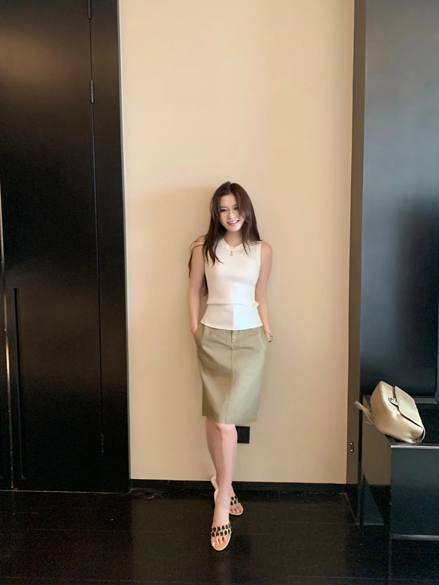 Pusumede Windsor past High Waist Straight Cut  Skirt Women's Elegant Back Split Commuter Bodycon Skirt Cotton Material
