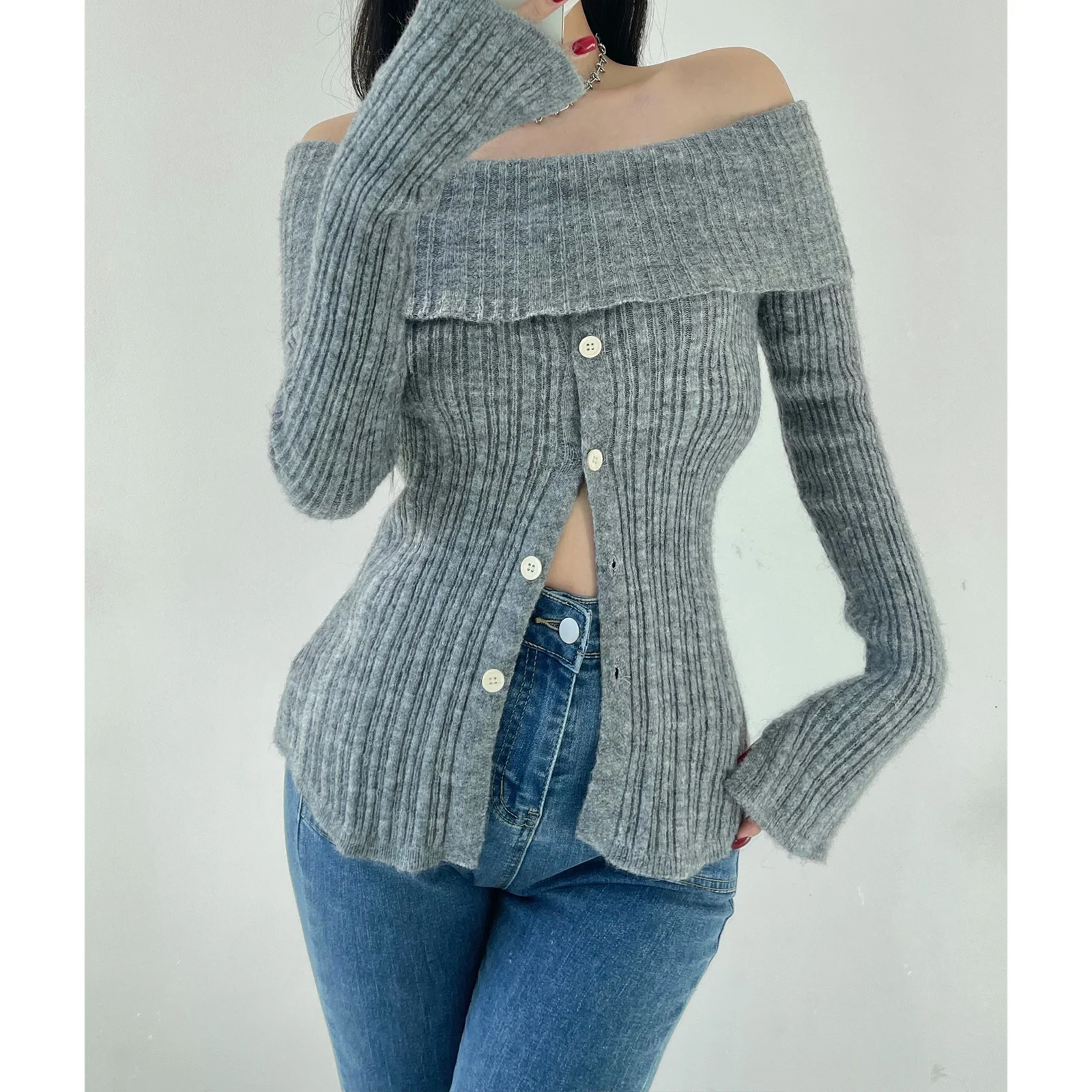 

Girl Sexy Lapel Shoulder Buckle Long Sleeved Sweater Loose Skinny Bottomed Sweater Woman Sweater Fashion K019