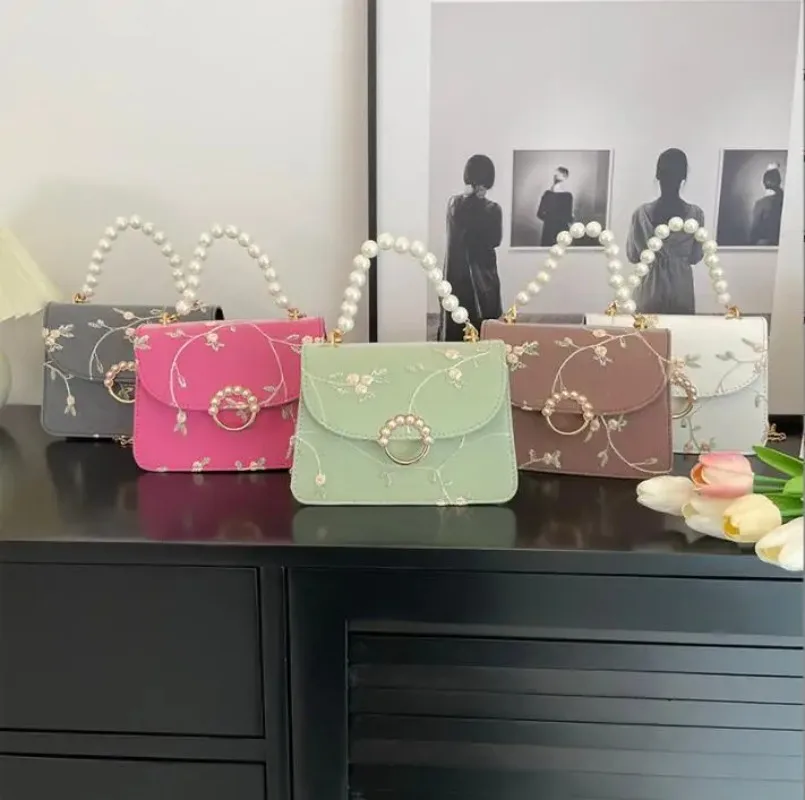 Women Pu Net Yarn Flower Embroidery Shoulder Bags Messenger Bags Vintage Pearl Chain Handbags Female Fashion Flap Crossbody Bags