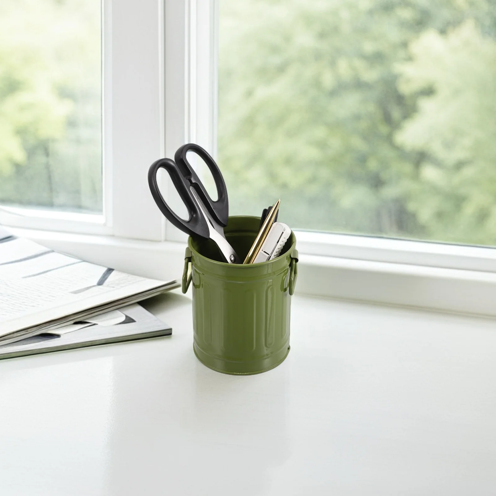حامل أقلام حديد متعدد الوظائف منظم سطح المكتب المعدني الأخضر لمصانع القرطاسية وحامل أقلام لفرش المكياج للمكتب