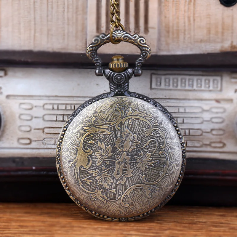 1 قطعة خمر البرونزية السوفياتي المنجل المطرقة الشيوعية نمط كوارتز ساعة الجيب سحر المرأة رجل قلادة قلادة مع سلسلة هدية