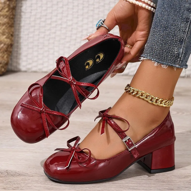 

Squaretoed Patent Leather Single Shoes for Women in The Autumn of New Thick Heels with Mary Jane Style French Small Leathershoes