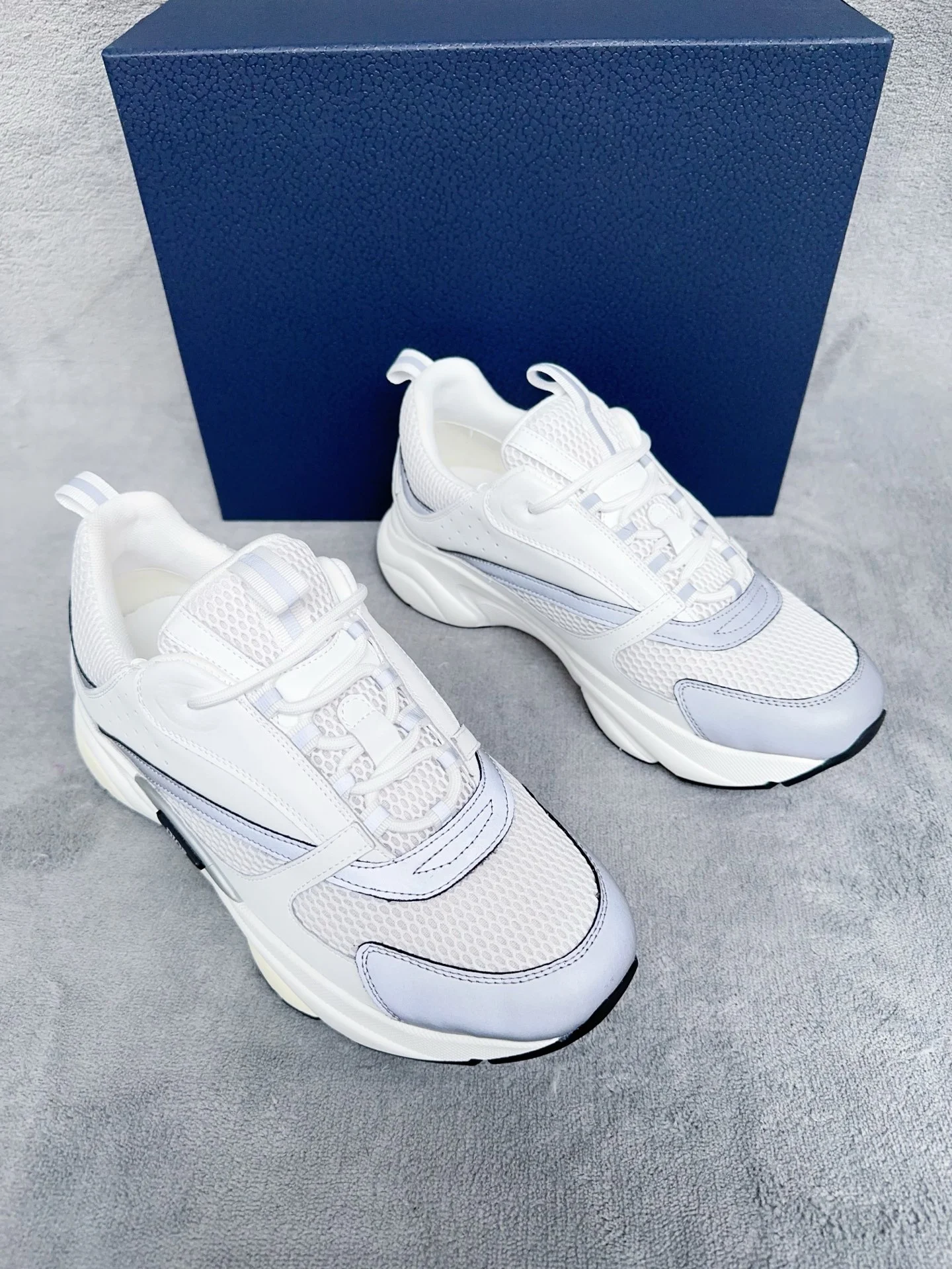 Large‑Range Size Selection Unisex Casual Skate Sneakers Classic Board Shoes Non‑Slip Wear‑Proof Flexible Flat Lace‑Up Footwear For Adult Male Female Street Outdoor Daily Activities