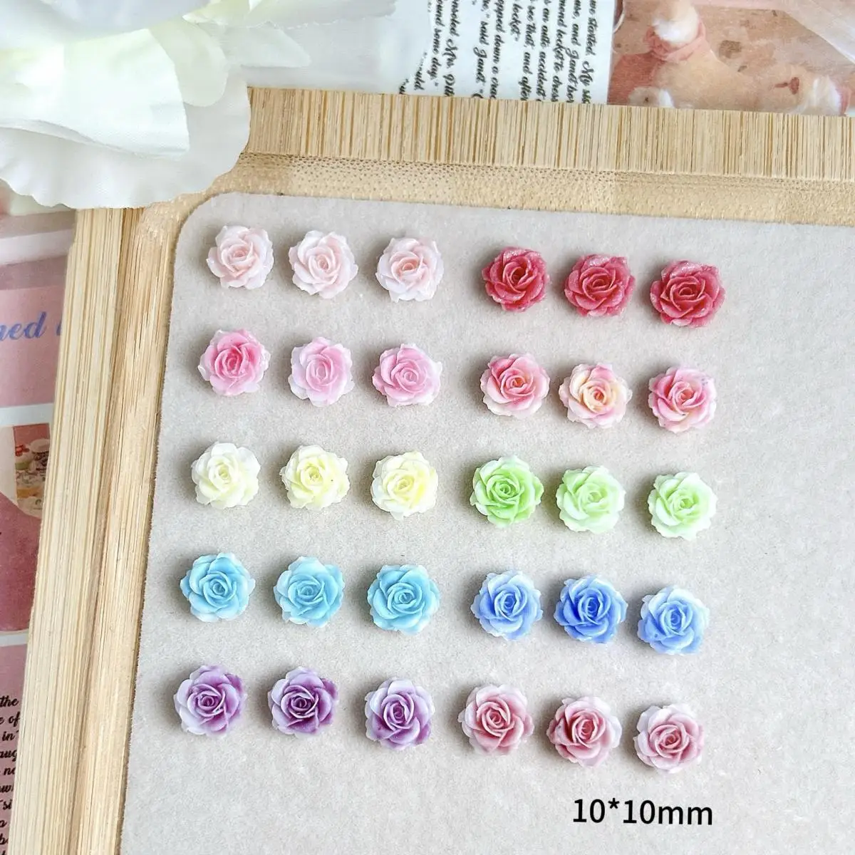 60PCS 시뮬레이션 된 솔리드 컬러 빛나는 모란 수지 네일 아트 장식 미니멀리스트 독특한 부드러운 꽃 네일 매력 DIY 손톱 부품