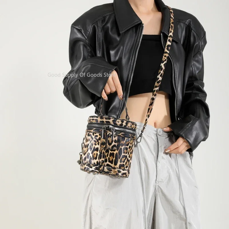 Bolso tejido Vintage para mujer, Mini bolso cruzado de cuero PU de leopardo 2025 para mujer, bolso de cubo redondo con cremallera, bolsos de mensajero