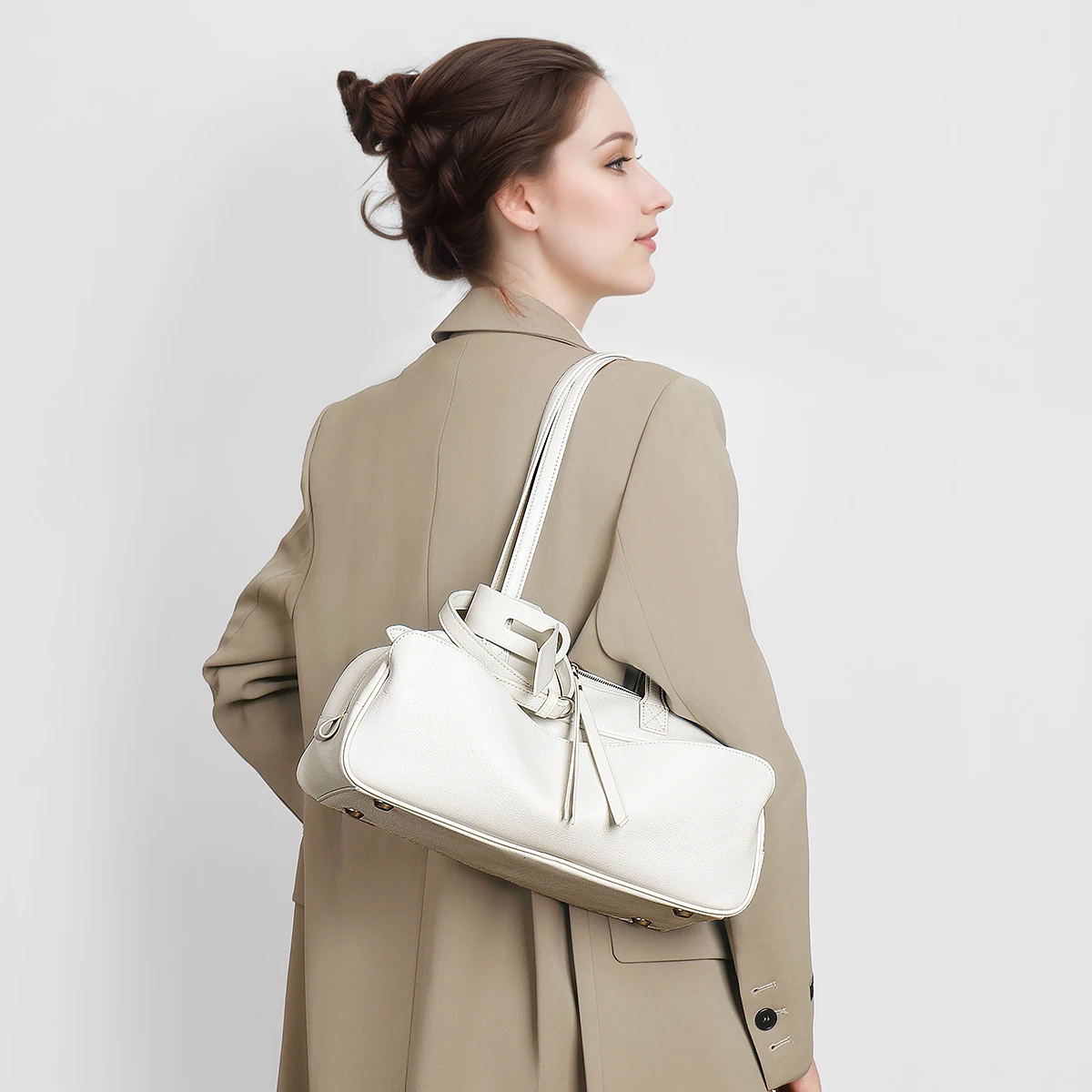 Sac de Bowling en cuir de vache de première couche, sac à bandoulière souple en cuir véritable, sac Baguette Hobo sous les bras, sac d'oreiller