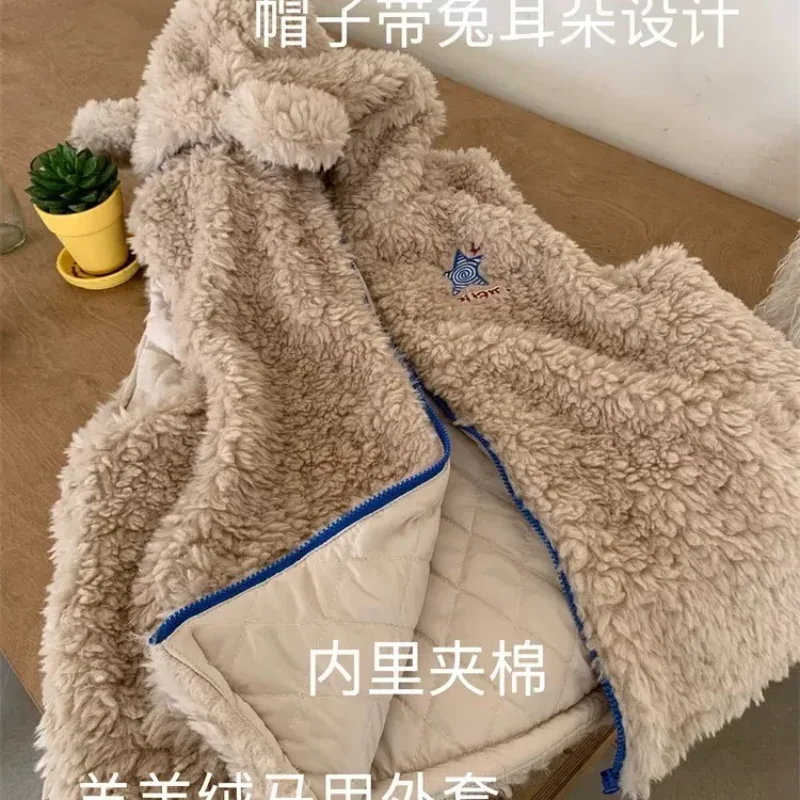 Damska nowa jesienno-zimowa kamizelka z kapturem, retro, z uszami misia, z aksamitu jagnięcego, ocieplana bawełną.