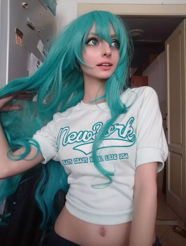 Star Guardians Soraka Cosplay Wigs 100cm Long Wavy Turquoise Hair