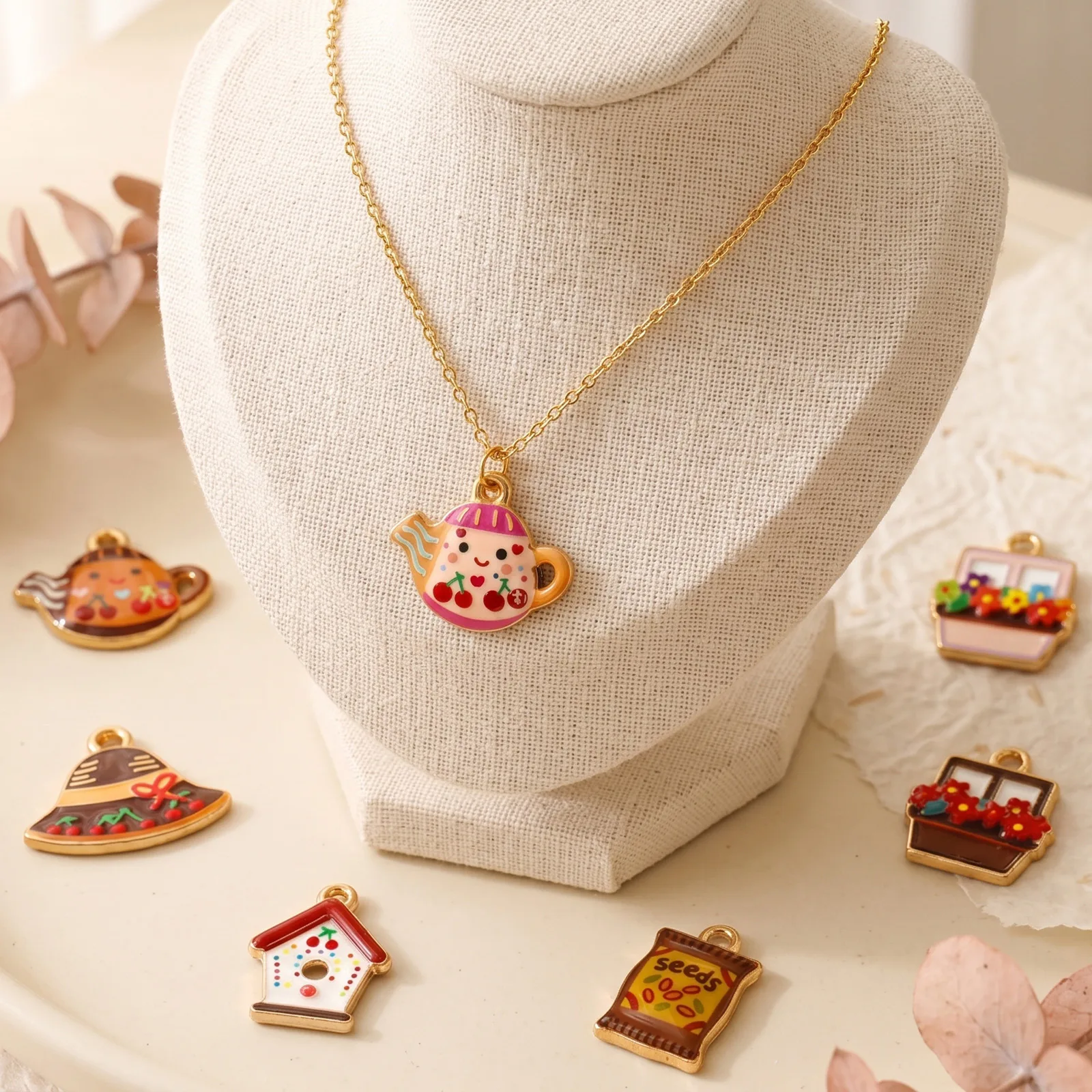 2 Stück wasserdichte, bunt bedruckte Anhänger mit Haus- und Blumenmotiven, Teekanne, 304 Edelstahl, 18K vergoldete Anhänger, DIY-Halskette, Großhandel – Detail 3