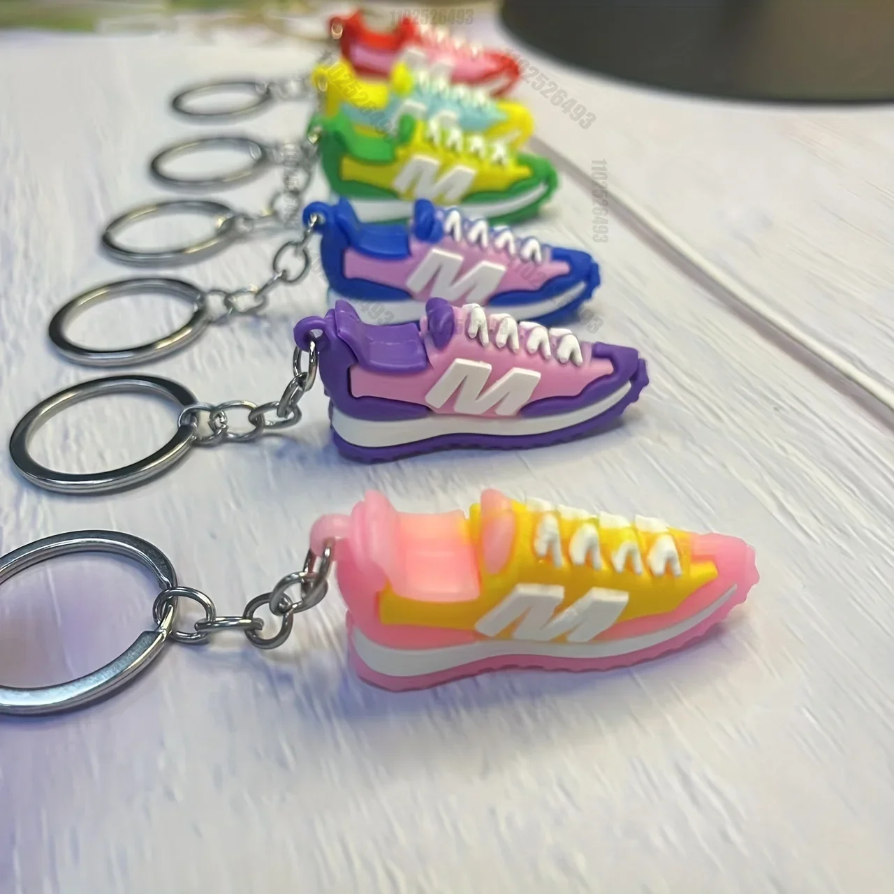 6pc/1pcs Car Shoe KeychainsFor Men Mini Cute Cool Sneaker Keychain PVC For Favors Collectible For Sneaker Fans Bag Pendant Tools
