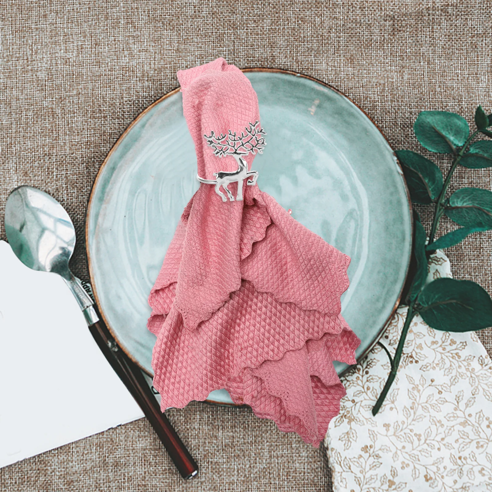 

15Pcs Napkin Rings Christmas Alloy Metal Decorative Table Decor for Parties Weddings Holiday Dinner Use Xmas Napkin Holders