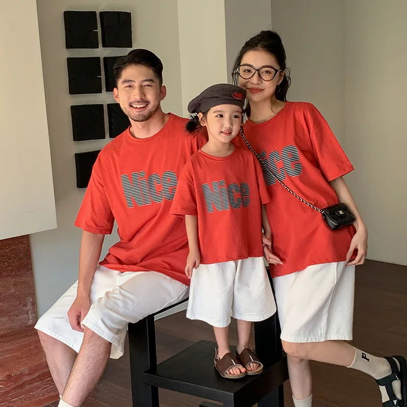 Family Matching Outfits Dad Mom and Daughter Son Cotton T Shirts Mommy and Me Same Tee Denim Shorts Clothes Sets Children's Tops