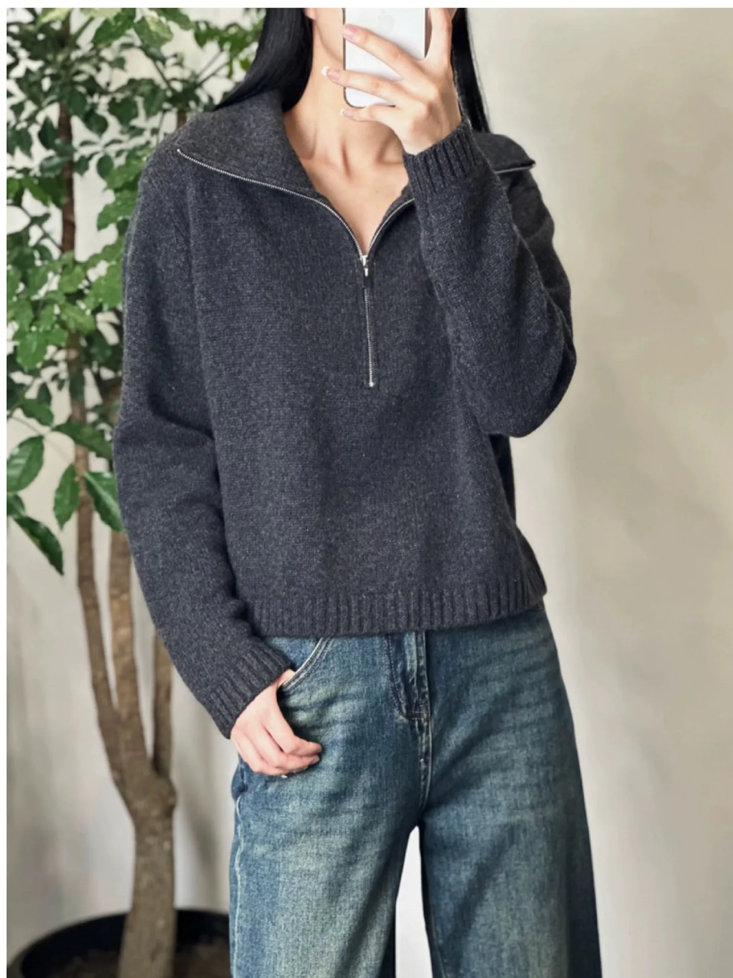 Autumn and winter women\'s casual solid color lapel long sleeved loose sweater