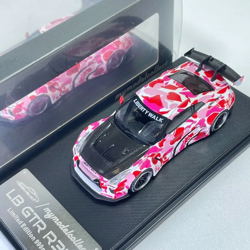 MC 1: 64 Nissan GTR R35 Widebody LB 3.0 Alloy Car Model Simulation Figurine.