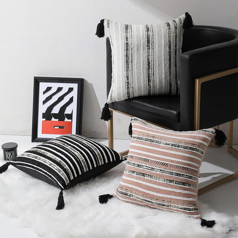 

YJQ chenille yarn-dyed jacquard striped geometric fringed pillowcase