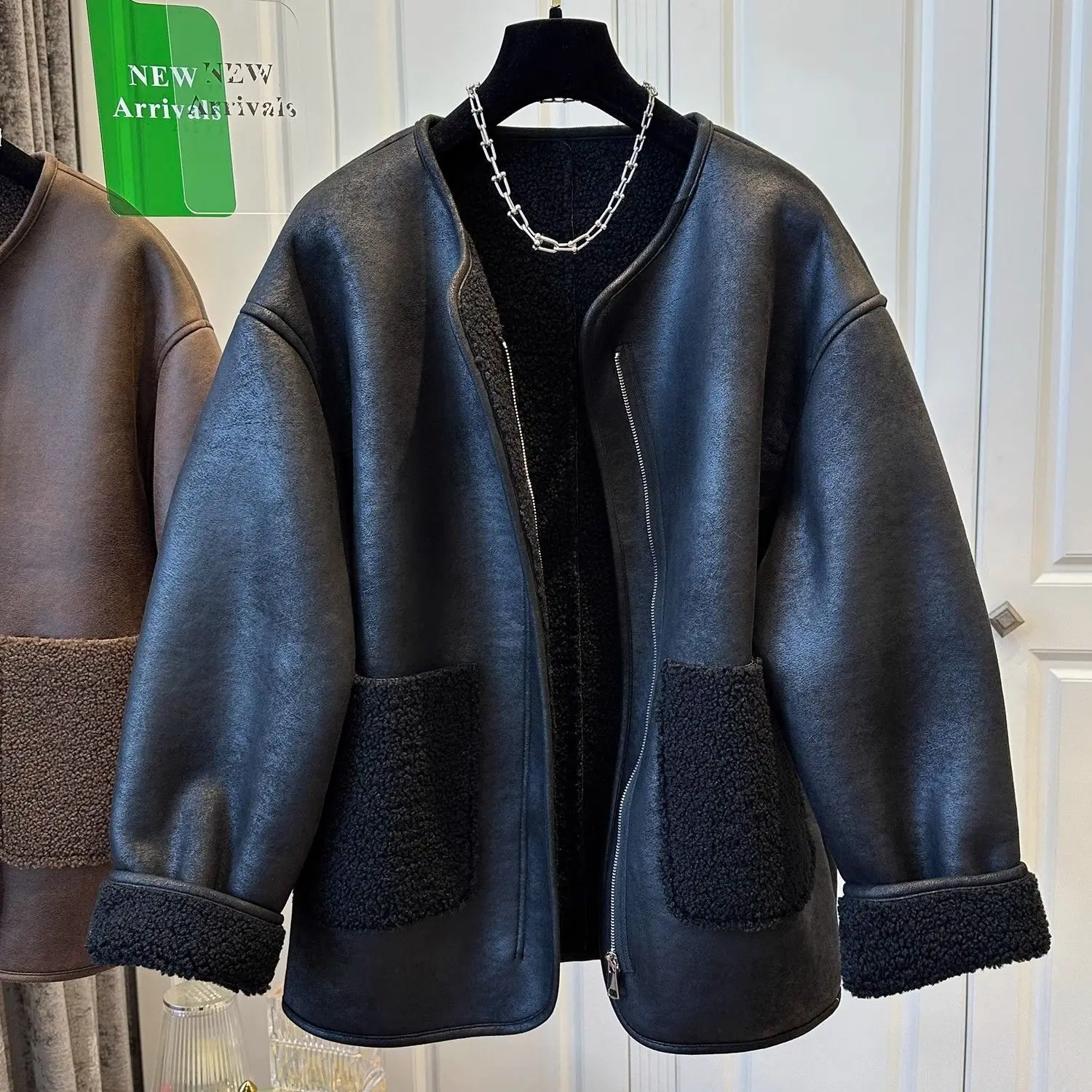 Veste en cuir et fourrure pour femme, manteau court intégré à col rond, Design ample, nouvelle collection automne hiver