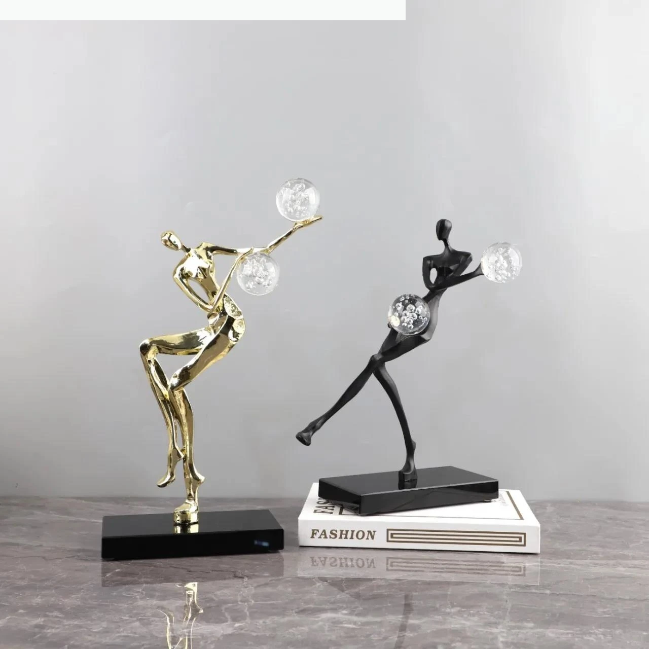 

Metal Handicraft Man Dancing Acrobatic Sculpture Woman Statue Home Decoration Accessories
