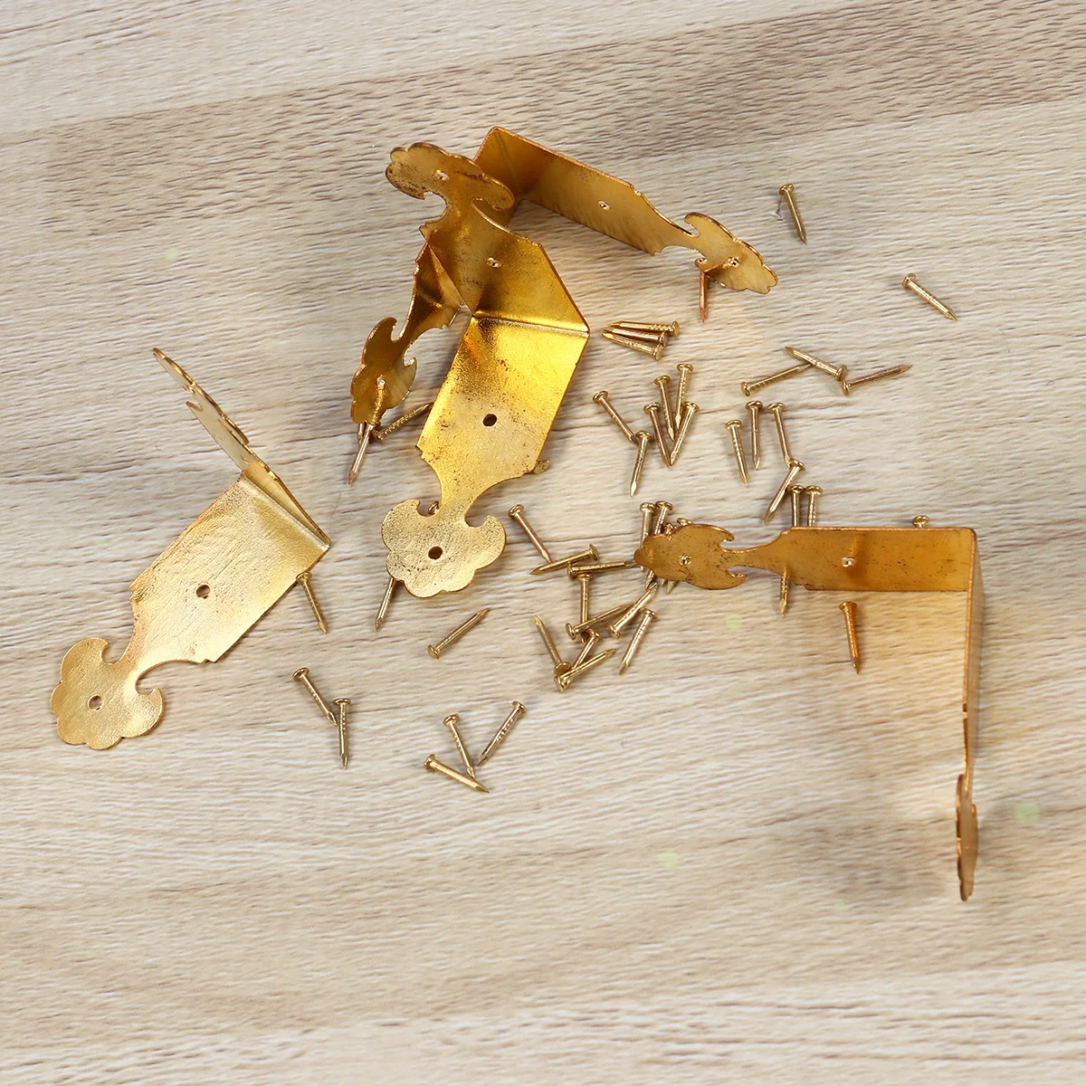 

4Pcs Iron Corner Protectors for Jewelry Box Luggage Case Wooden Furniture Decorative Protection Golden